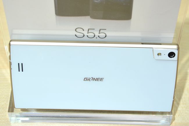 5.5mm 全球最薄手機！金立 GiONEE S5.5 現身 MWC 2014