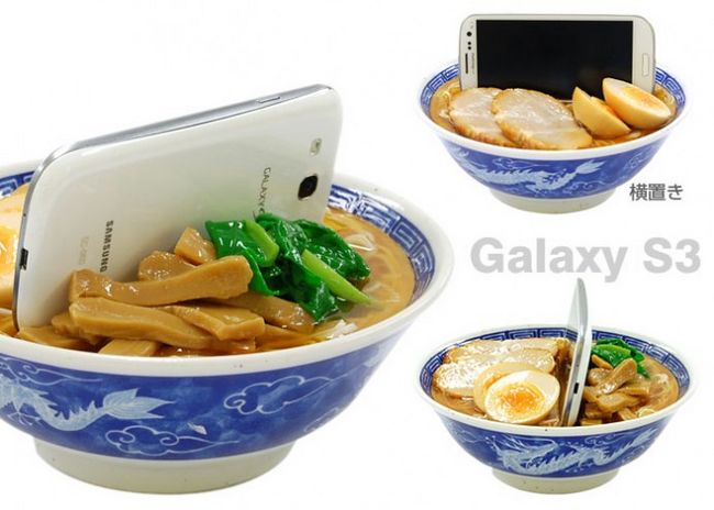 noodles-bowl-smartphone-stand-2-692x494