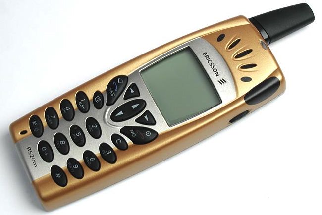 第一支支援藍牙的手機- Ericsson R520