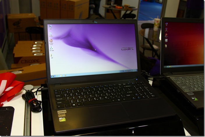 CJSCOPE 客製化筆電資訊展大特價 95% NTSC顯示器筆電更超值