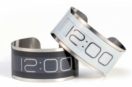 E-Ink元太與CST聯手於CES展出世界最薄手錶