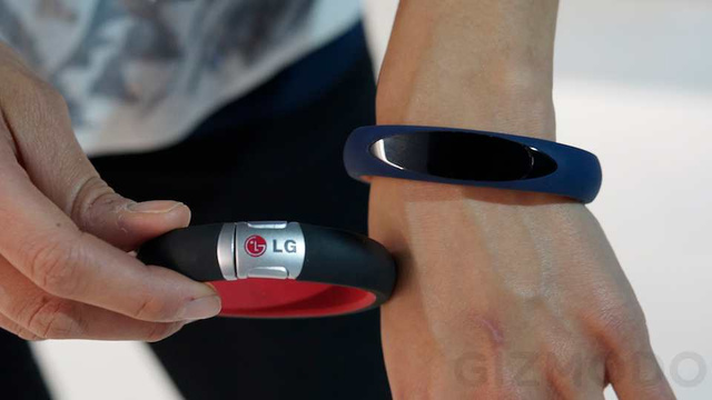 2013 CES LG推出智能手錶 為運動市場注入smart life