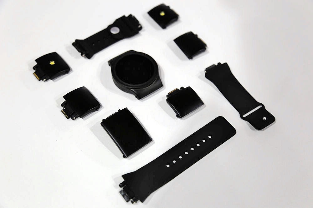 kickstarter 轟動的集資產品 BLOCKS 模組智慧手錶實機於 Computex 展示