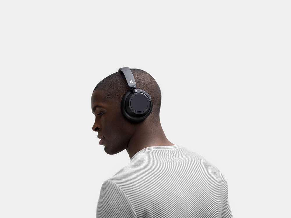 Surface-Headphones-2-Context-1.jpg