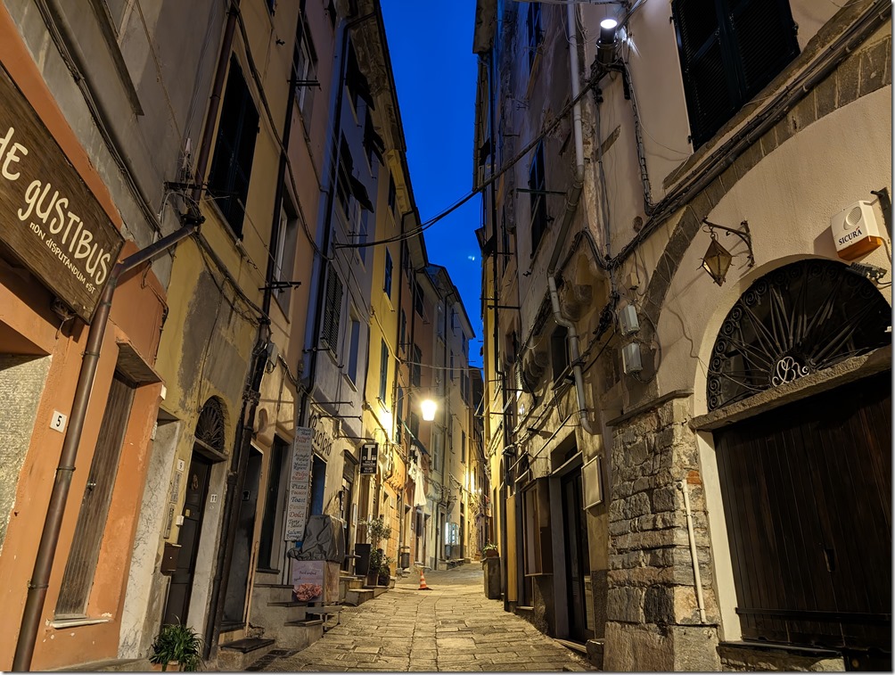 PXL_20231104_052756741.NIGHT