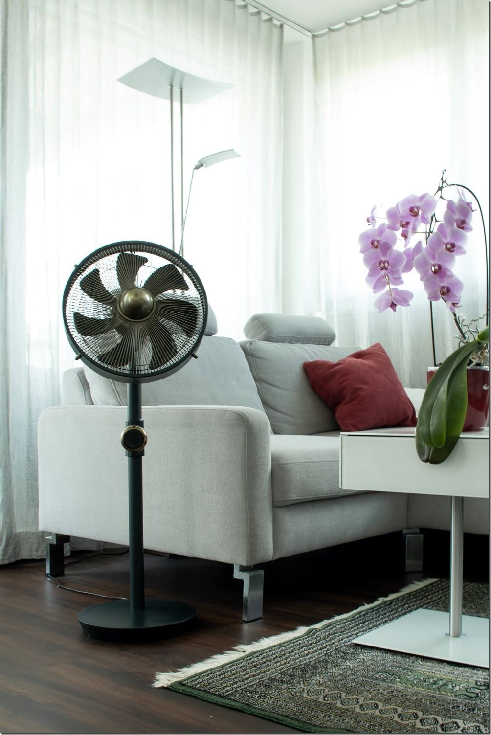 【圖說】母親節獻禮的絕美之選 Stylies 天王星 URANUS 金屬風扇