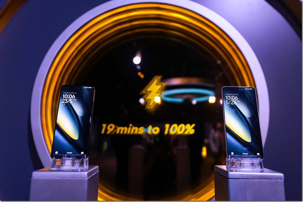 04. POCO F6 Pro 配備5000mAh 電池則能滿足用戶一整天的需求，並配備智慧 120W 極速快充，在需要充電時僅 19 分鐘即能滿電。