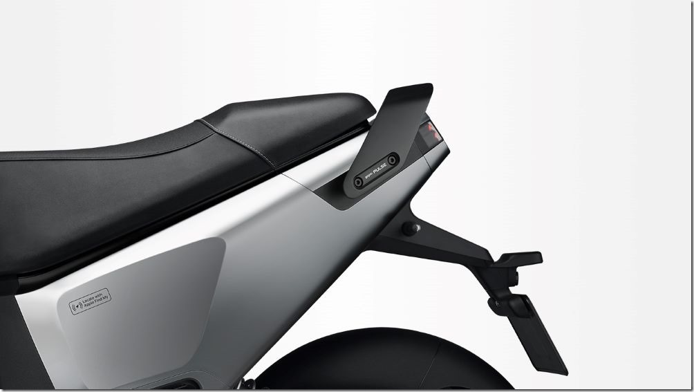 極速型格組_Pulse 極速造型後扶手 1