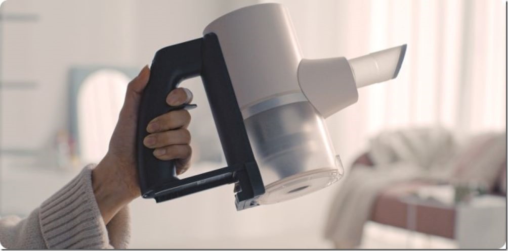 【新聞圖片2】LG CordZero A9 Air 主機含電池僅1.1公斤，挑戰LG最輕量設計！隨拆即吸隙縫吸塵管，不用加裝吸頭也可清潔難以觸及的狹窄位置