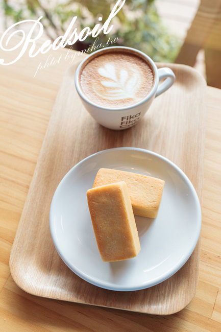 台中伴手禮 紅土丘陵鳳梨酥 冰蹦拉