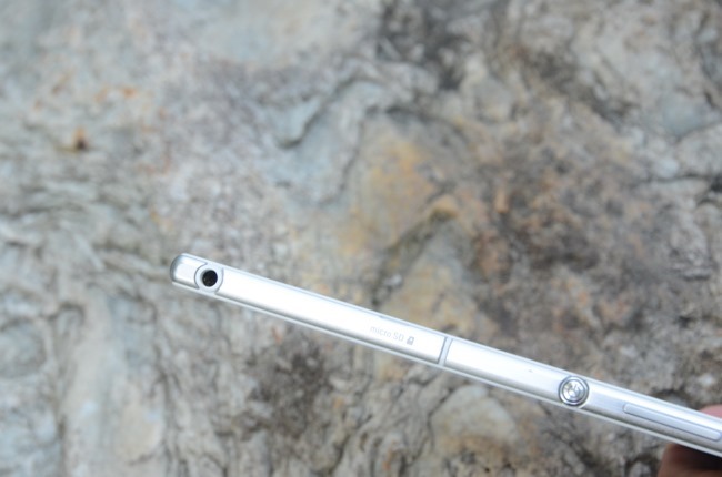 Sony-ZU_008 Sony-ZU_008