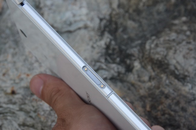 Sony-ZU_013 Sony-ZU_013