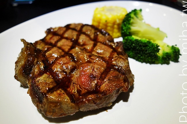 小惡魔炭燒牛排 冰蹦拉 平價牛排