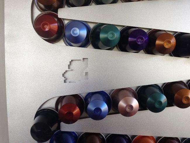 hologramer-capsulekong-close-hires-4_1024x1024