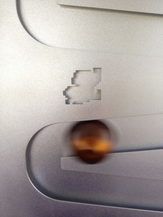 hologramer-capsulekong-close-hires-5_1024x1024