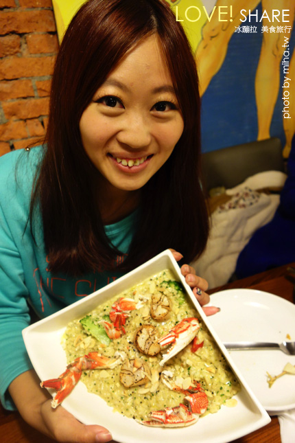 吃義燉飯 冰蹦拉