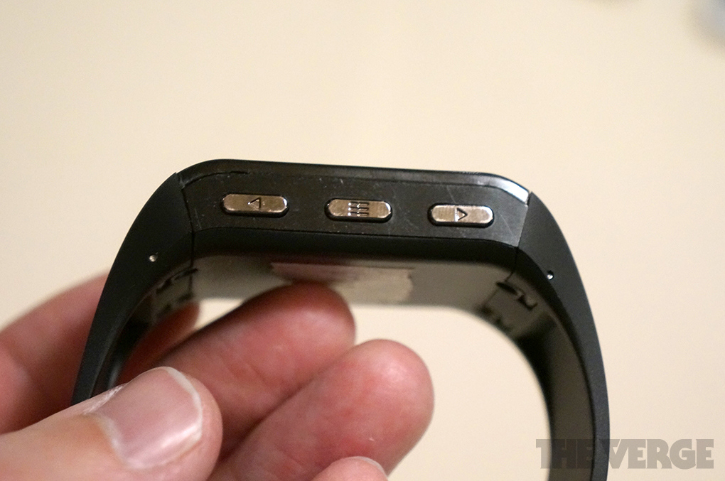 ztebluewatch6_1020_verge_super_wide