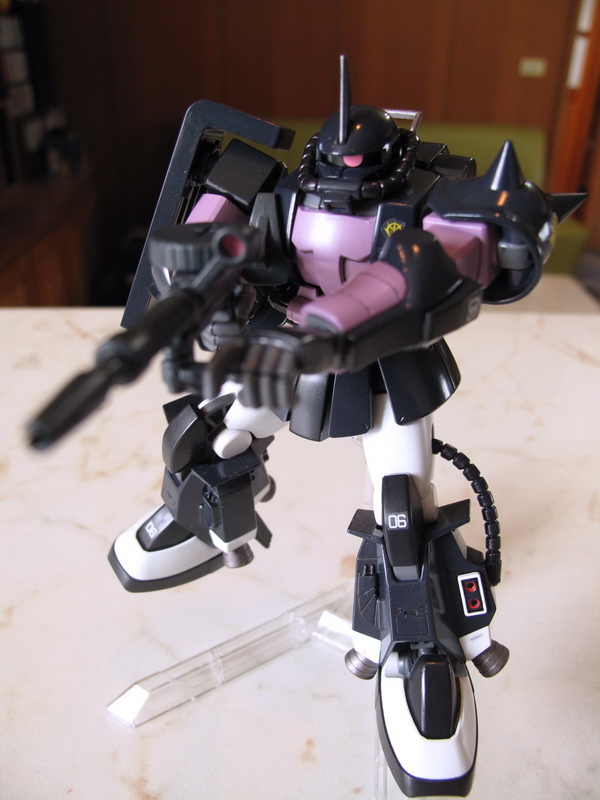 HGUC 黑色三連星專用 Zaku II R-1A