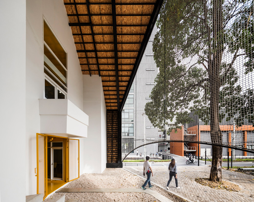 bangkok-university-designboom05