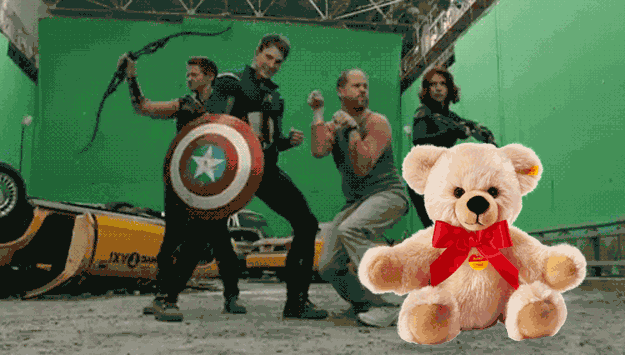 9 Ways Scarlett Johansson's Pregnancy Could Be Hidden In "Avengers: Age Of Ultron"