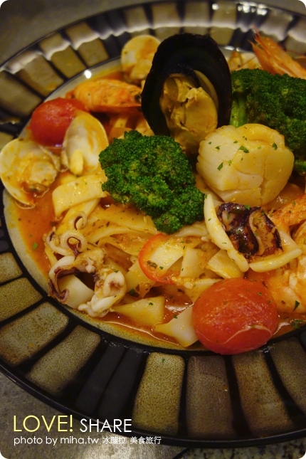 逢甲餐廳 昨日花卷