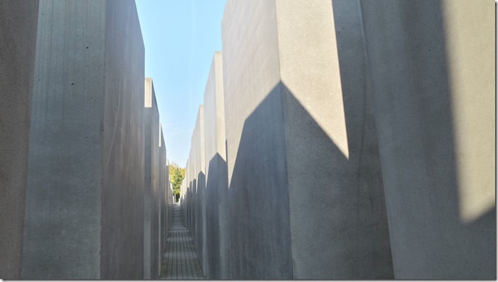 20140906_091138_Hannah-Arendt-Straße_Richtone(HDR)