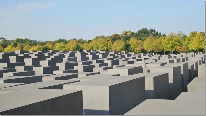 20140906_091856_Behrenstraße_Richtone(HDR)