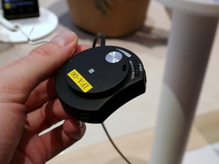 sony-smart-eyeglass-8(1)