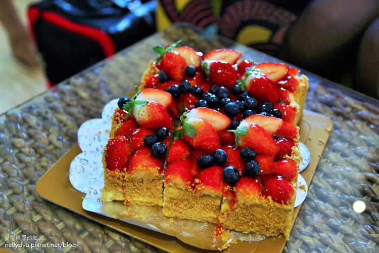 草莓千層派02.JPG 草莓千層派02.JPG