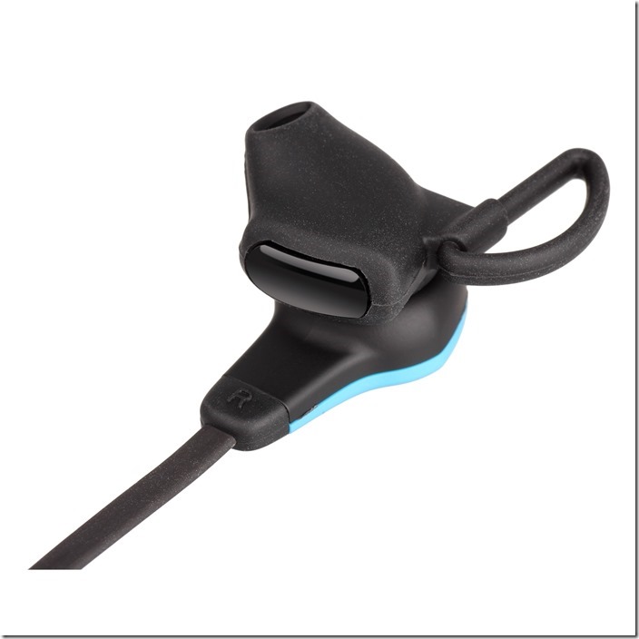 SMS Audio x Intel BioSport運動耳機內置光學感應器，可偵測心跳