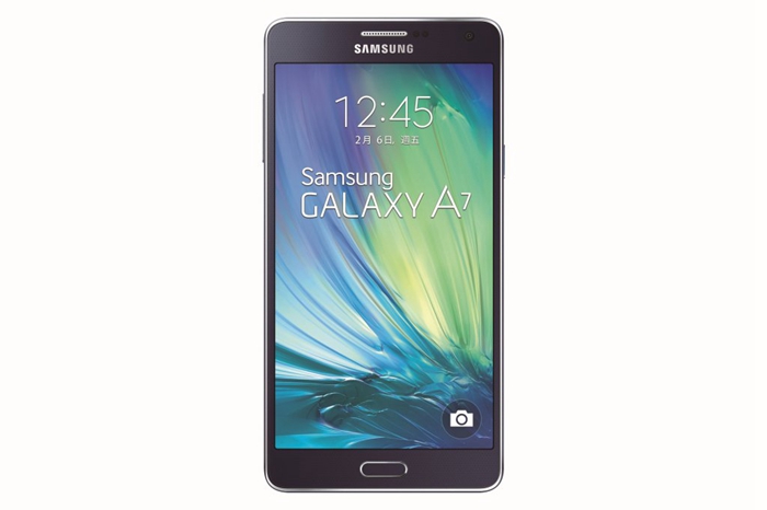 Samsung GALAXY A7 率性黑，採用領先業界的5.5吋Full HD Super AMOLED 顯示螢幕，色彩較TFT LCD擁有1.4倍更廣的色域呈現