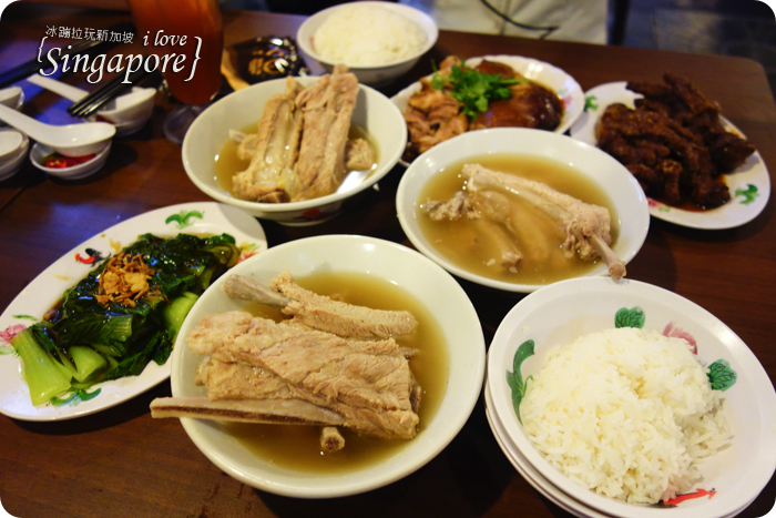 新加坡美食,新加坡肉骨茶,新加坡香辣奶油螃蟹,新加坡海南雞飯
