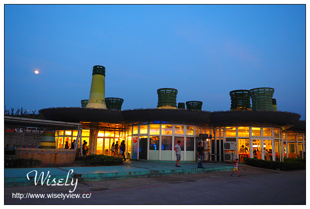 【遊記】新北市。北海岸景點美食一日遊:淡水紫藤咖啡園、猿人森活&海邊的家Café、石門老梅綠石槽、富基漁港夕照、慧琪活海鮮&味味代客料理