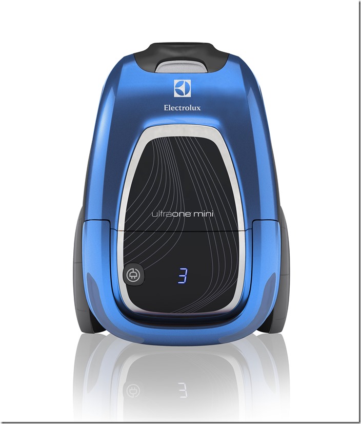 圖一：伊萊克斯UltraOne Mini藍寶精靈，獨步全球「3D鎖塵科技」，一塵不漏，趨淨於零。（伊萊克斯提供）