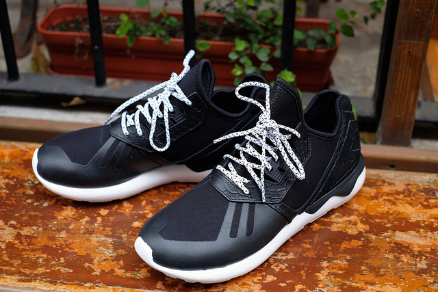 adidas Tubular
