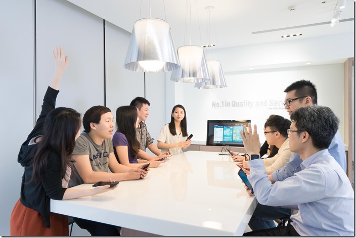 ASUS體驗店將包含展示、體驗、銷售與VIP教學聚會等數項功能。超實用的數位學園免費課程，五月份課程主題為「ZenFone 2好好玩」、「筆電輕鬆選」，歡迎報名參加