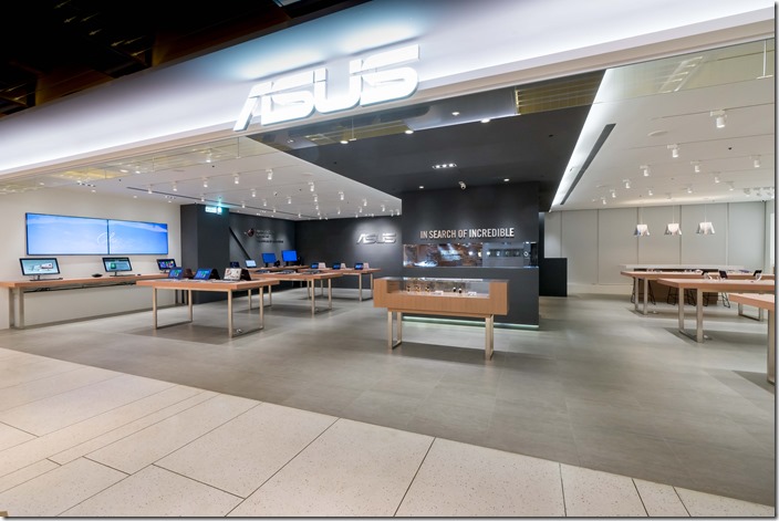 ASUS體驗店以「Zensation」為設計基調，帶入溫柔敦厚的石系、木系等居家佈置常用的色彩，將科技產品親切並自然地融入生活氛圍，為來店的消費...