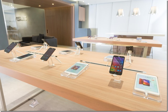 最新、最熱賣以及最具華碩經典個性的全系列產品皆可在ASUS體驗店中體驗、選購