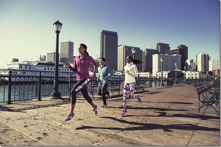 New Balance推出FRESH FOAM系列跑鞋，針對速度、長距離、越野3種機能，分別推出MW1980、MW980與MWITHIER 3款跑鞋，強打FRESH FOAM輕量避震兼具彈力的中底科技，提供跑者們優良的彈力和靈活度