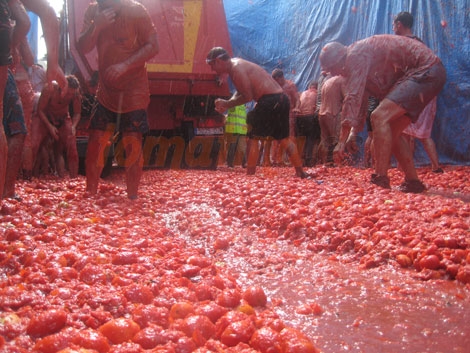 tomatina-truck-tomatina