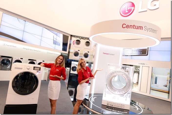LG在2015德國IFA大展中，帶來令人耳目一新的的Centum System懸吊式系統，不僅可大幅降低振動與噪音程度，更可減少運轉時的摩擦力，強化機體耐用程度。