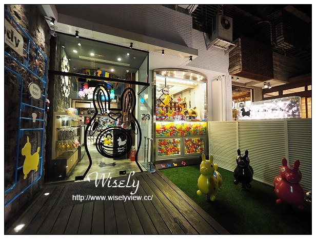 【食記】台北市。大安區：Caffè Rody主題餐廳＠全球唯一跳跳馬餐廳，捷運忠孝敦化站美食