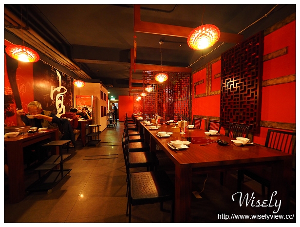 【食記】新北新店。安和路三段：紅門宴川味麻辣鴛鴦鍋＠紅白湯底皆正宗夠味四川鍋