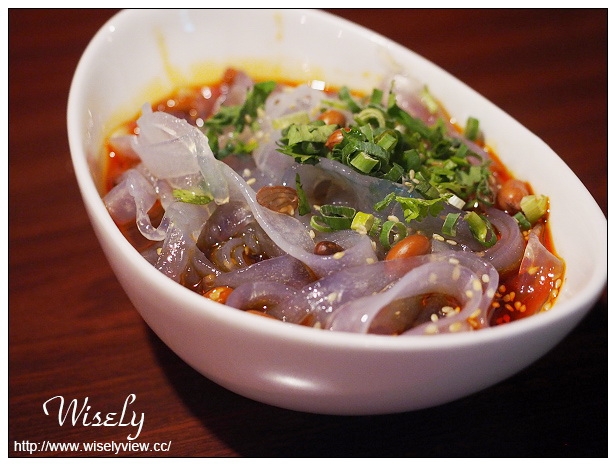 【食記】新北新店。安和路三段：紅門宴川味麻辣鴛鴦鍋＠紅白湯底皆正宗夠味四川鍋