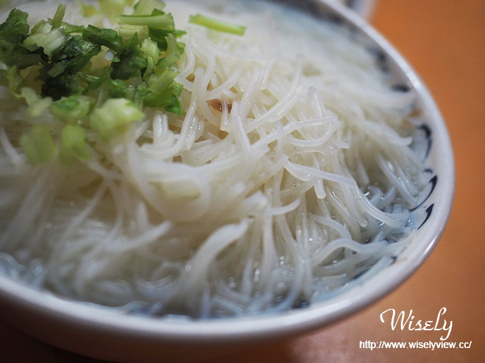 【食記】台北中正。捷運東門站：東門市場美食＠黃媽媽米粉湯、東門城滷肉飯