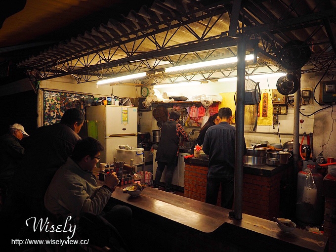 【食記】台北大同。捷運大橋頭站：延三夜市美食＠高麗菜飯&原汁排骨湯～懷舊灶頂小吃