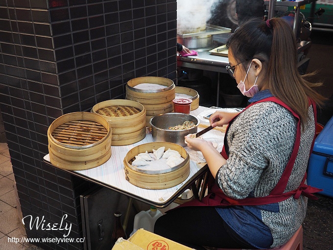 【食記】台北大同。捷運大橋頭站:延三夜市美食@金三餃(現做蒸餃)~特殊造型小吃 【食記】台北大同。捷運大橋頭站:延三夜市美食@金三餃(現做蒸餃)~特殊造型小吃