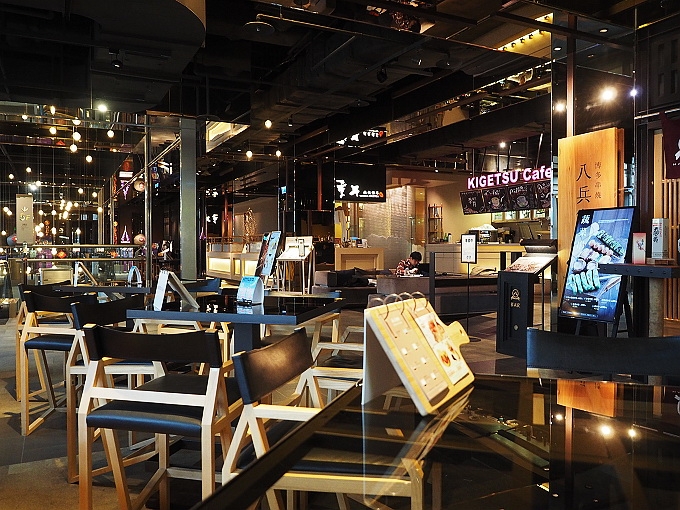 【食記】台北信義。捷運市政府站：乾杯 季月鐵板懷石(新光三越A4)＠經典伊萬里鐵板燒套餐