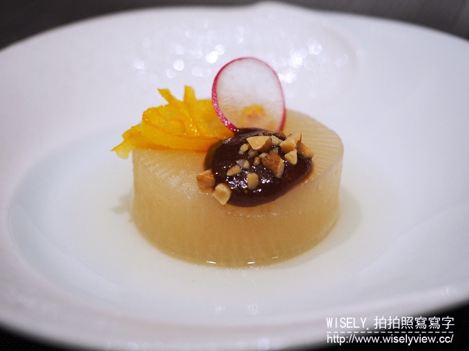 【食記】台北信義。捷運市政府站：乾杯 季月鐵板懷石(新光三越A4)＠經典伊萬里鐵板燒套餐