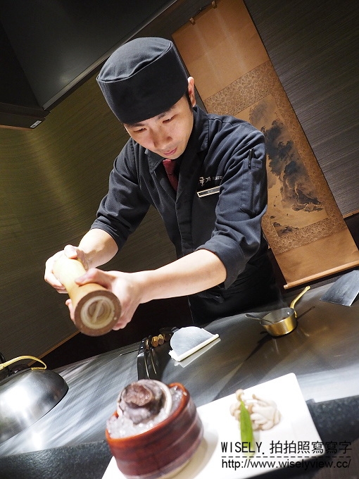 【食記】台北信義。捷運市政府站：乾杯 季月鐵板懷石(新光三越A4)＠經典伊萬里鐵板燒套餐